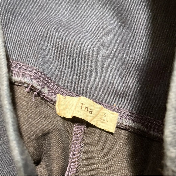 TNA Women's Blue Denim Leggings Size Small - Picture 8 of 16